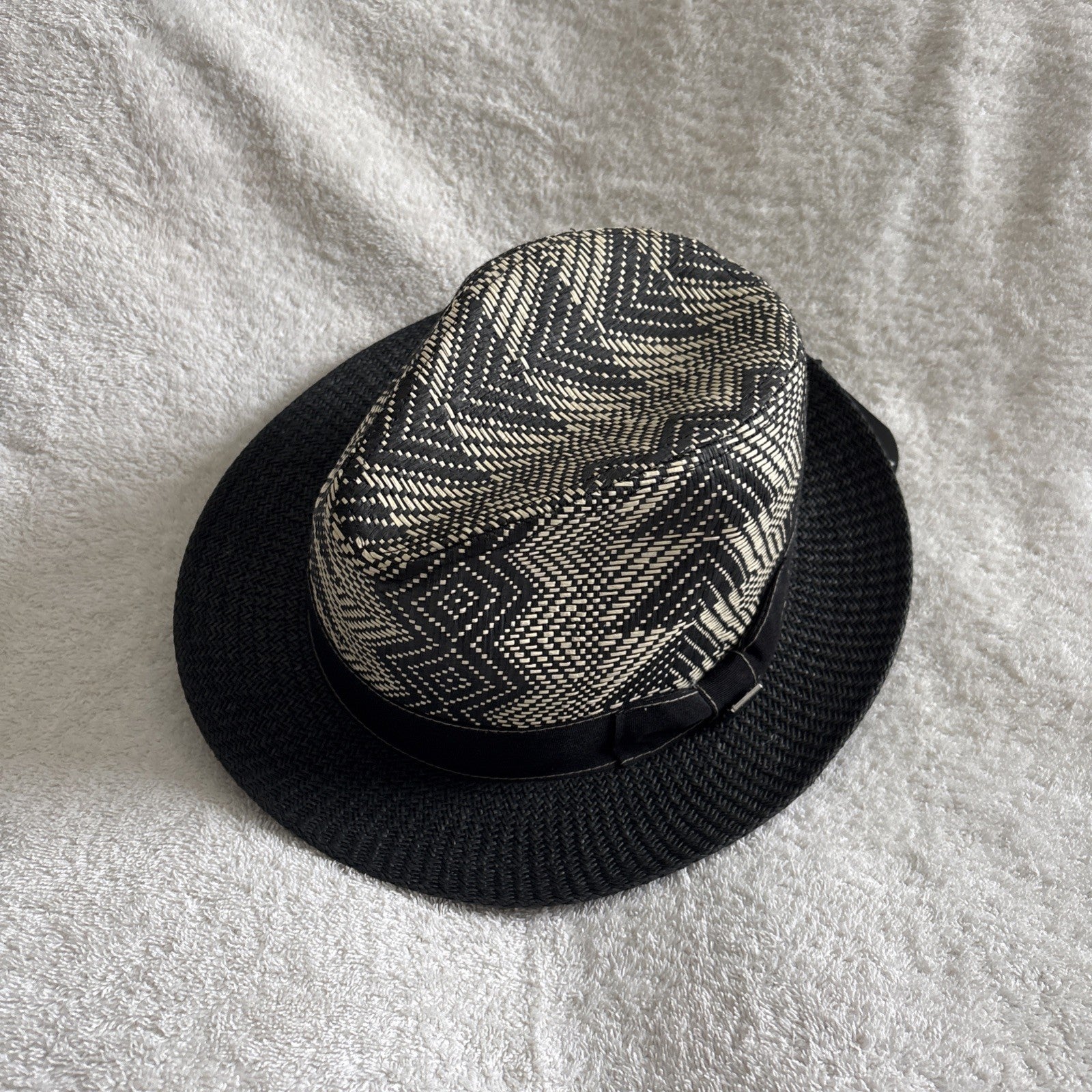 STACY ADAMS  "LUDO" FEDORA WITH A 2 1/4 IN BRIM SIZE LARGE 7 1/4 STA 11983