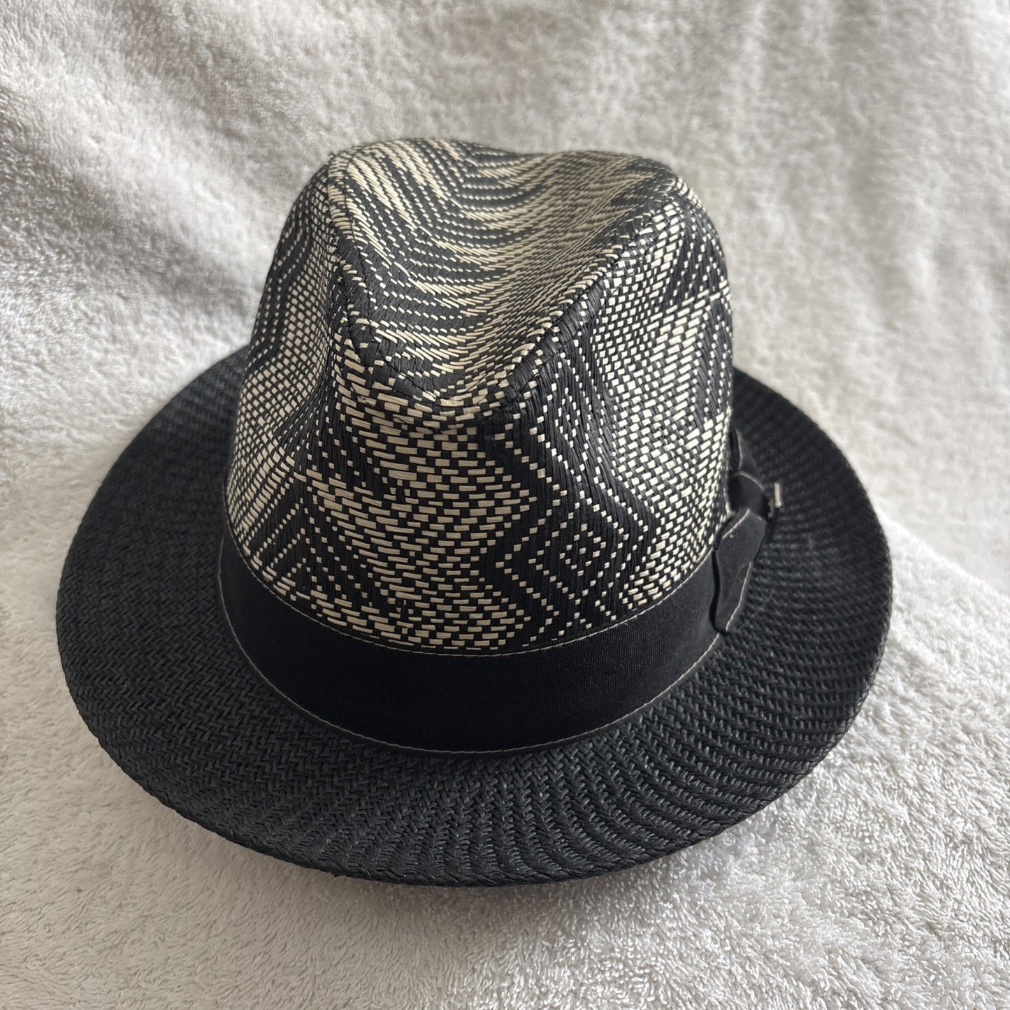 STACY ADAMS  "LUDO" FEDORA WITH A 2 1/4 IN BRIM SIZE LARGE 7 1/4 STA 11983