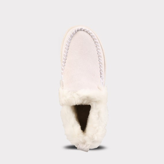 MYKOS' Britt 'Women's Pull-On Slipper Bootie WINTER WHITE SZ 6          MW2450