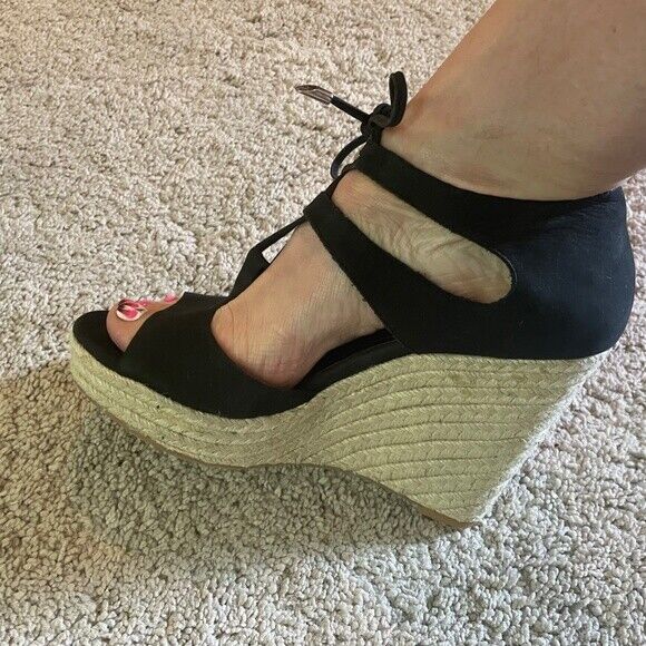 CALVIN KLEIN GANESSA NUBUCK LEATHER ESPADRILLE 8M