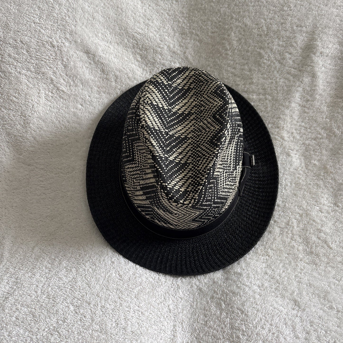 STACY ADAMS  "LUDO" FEDORA WITH A 2 1/4 IN BRIM SIZE LARGE 7 1/4 STA 11983