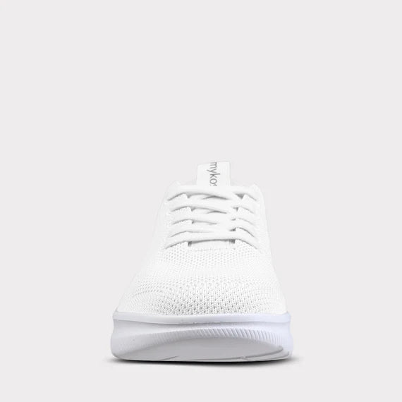 MYKOS  MEN'S "WILSON"  WHITE/NAVY FOLD DOWN HEEL SNEAKER     MM2503